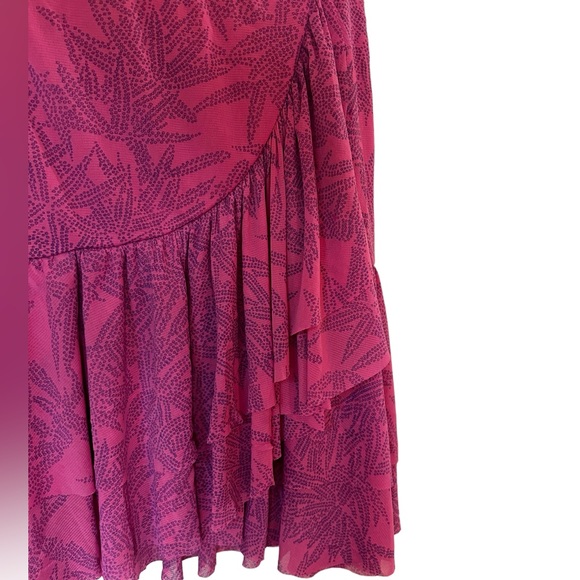 Diane Von Furstenburg Pink Paloma Wrap Effect Skirt in Medium. - Picture 4 of 13